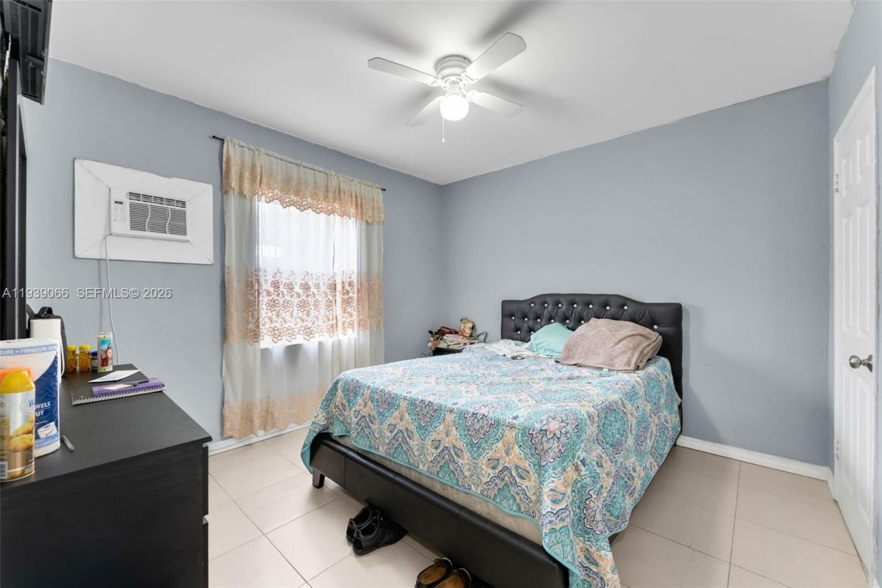 13493 NW 8th Ave, North Miami, FL 33168 Photo