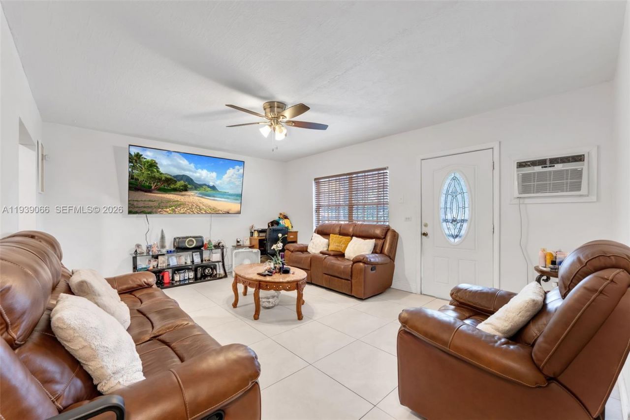 13493 NW 8th Ave, North Miami, FL 33168 Photo