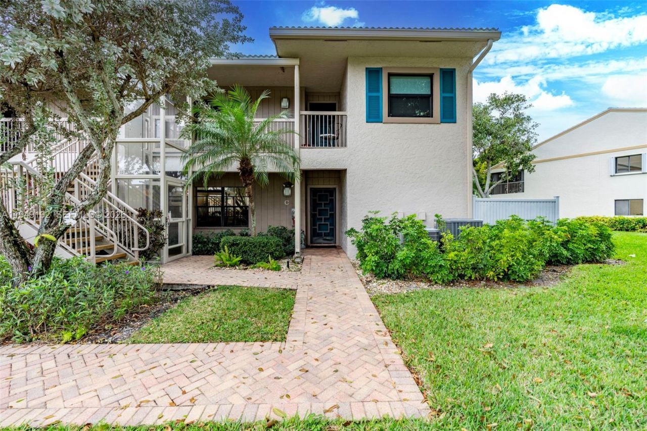 2 Eastgate Dr, Unit C, Boynton Beach, FL 33436 Photo