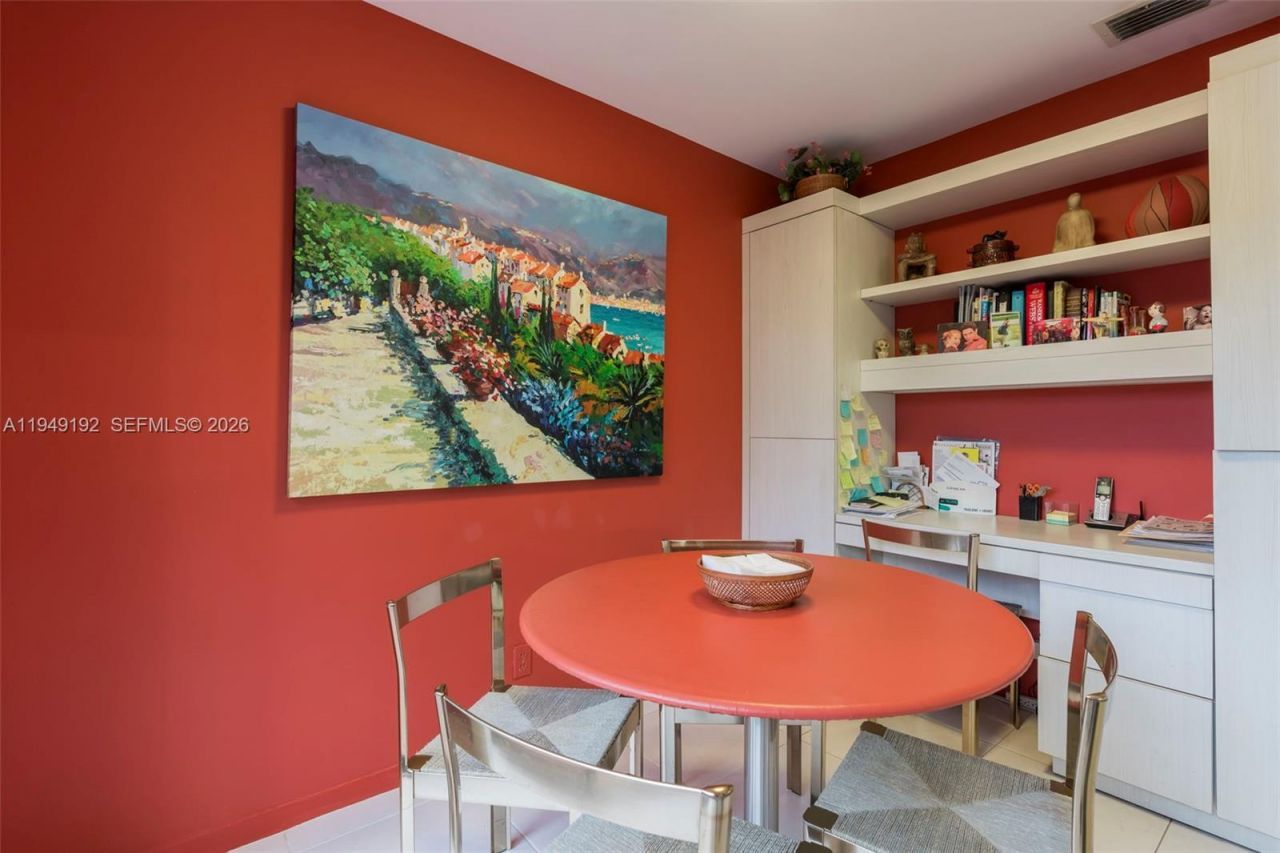 2 Eastgate Dr, Unit C, Boynton Beach, FL 33436 Photo