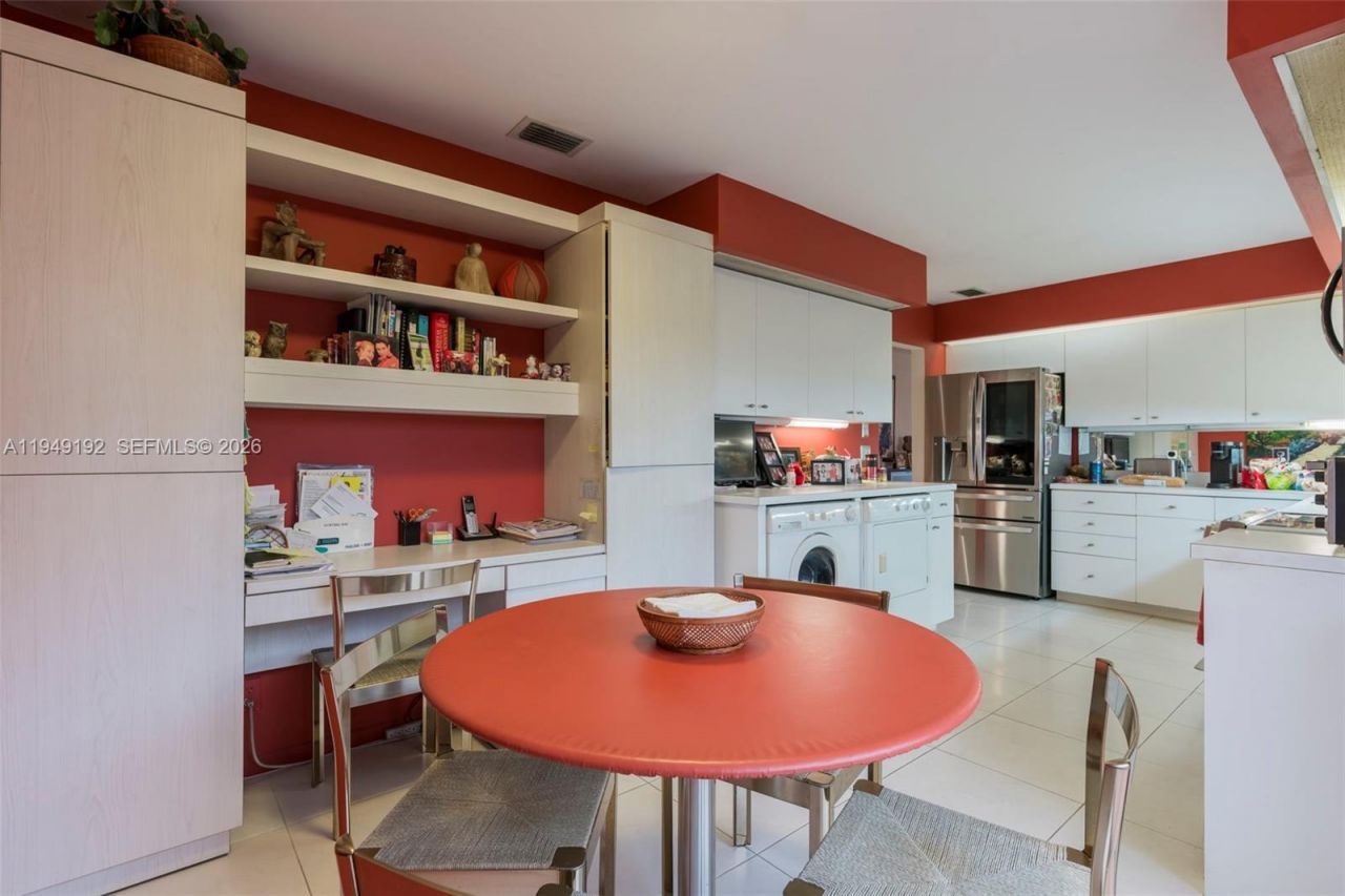 2 Eastgate Dr, Unit C, Boynton Beach, FL 33436 Photo