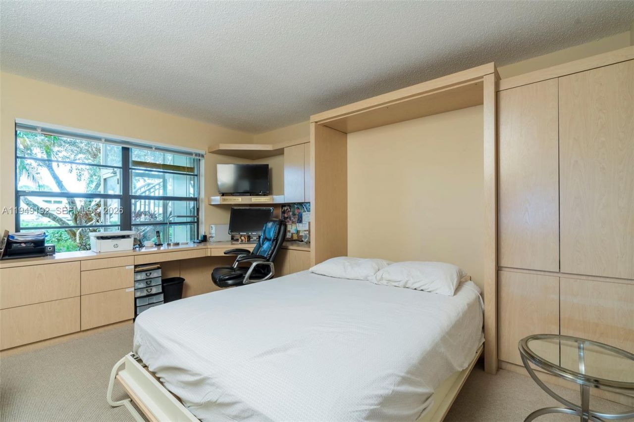 2 Eastgate Dr, Unit C, Boynton Beach, FL 33436 Photo