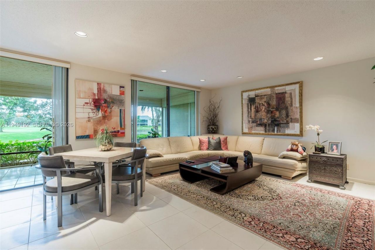 2 Eastgate Dr, Unit C, Boynton Beach, FL 33436 Photo