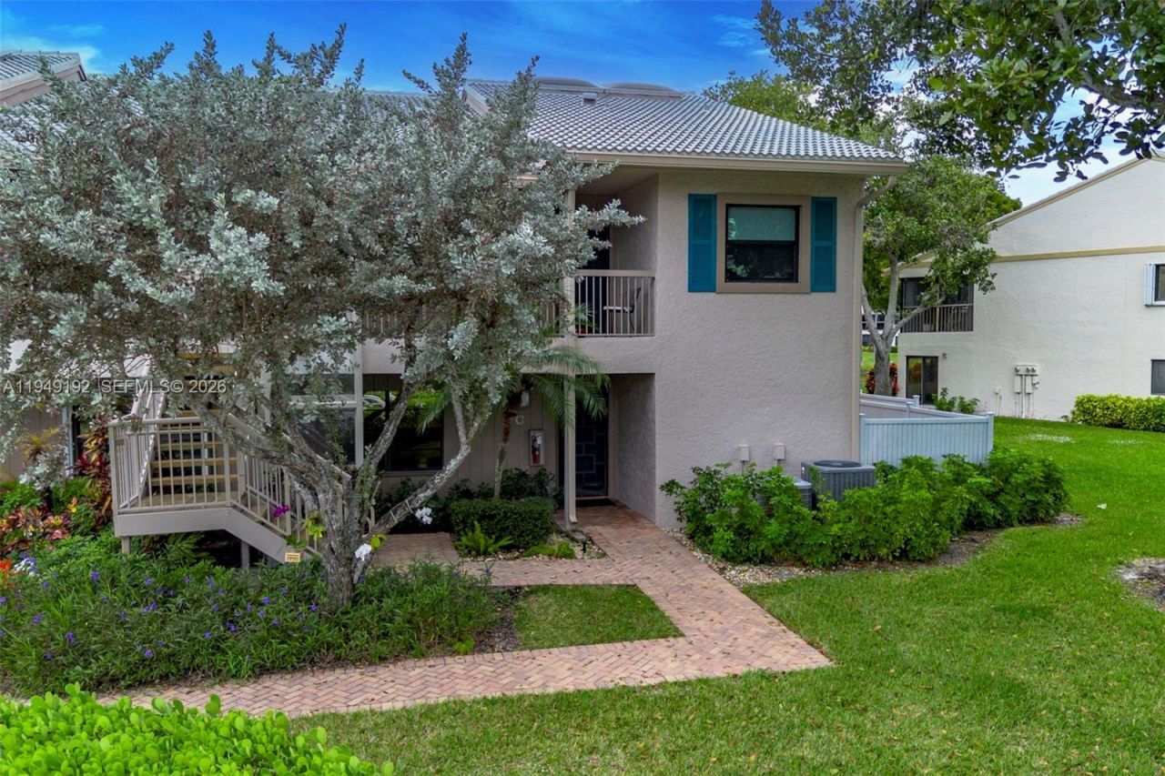 2 Eastgate Dr, Unit C, Boynton Beach, FL 33436 Photo