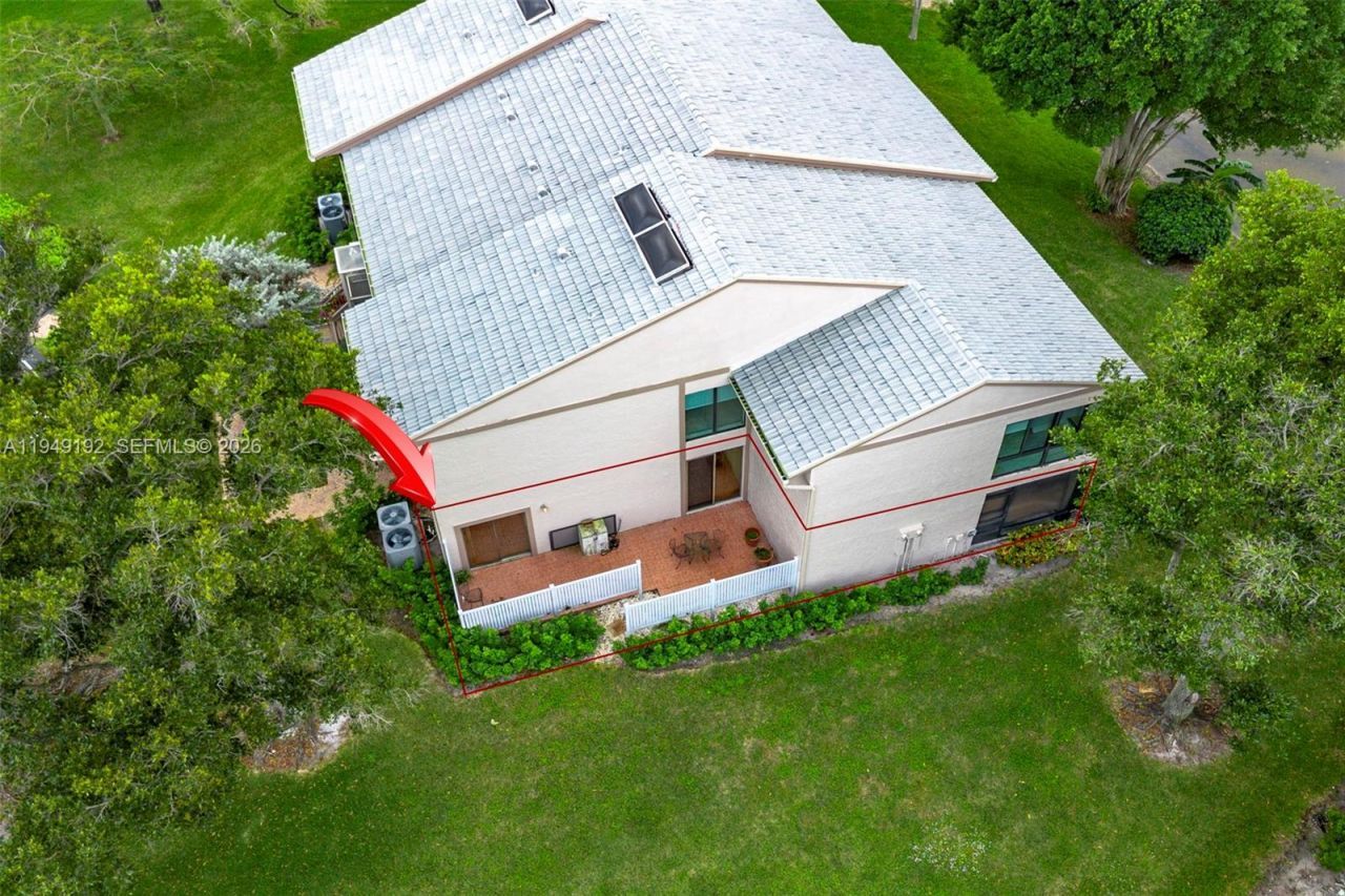 2 Eastgate Dr, Unit C, Boynton Beach, FL 33436 Photo