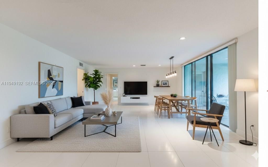 2 Eastgate Dr, Unit C, Boynton Beach, FL 33436 Photo