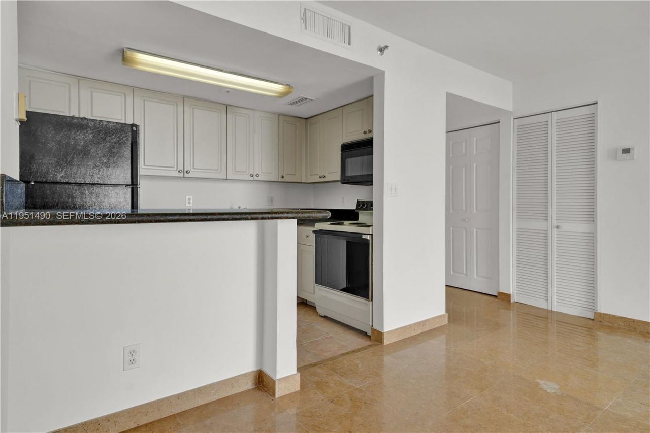 Please Call For Address, Unit 906, Miami, FL 33131 Photo