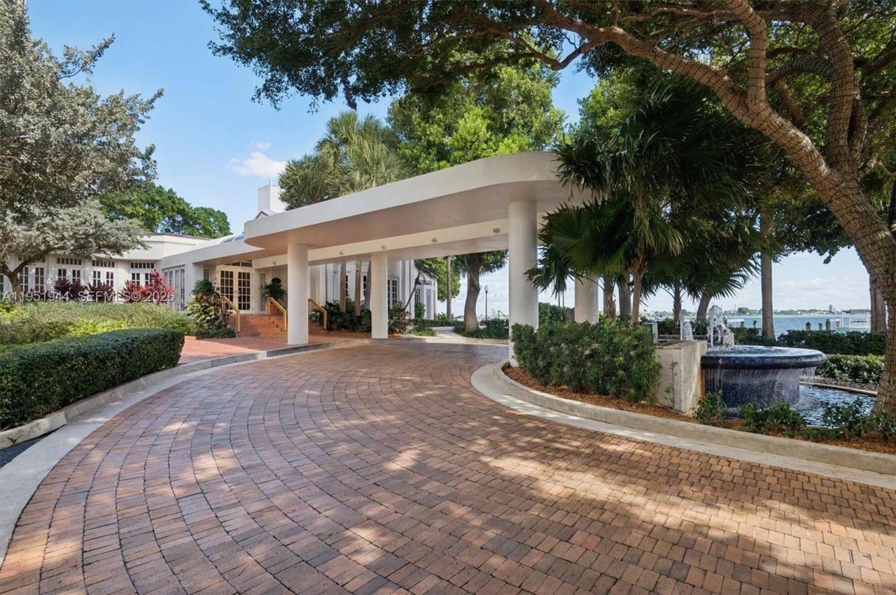 4000 Towerside Ter, Unit 1704, Miami, FL 33138 Photo