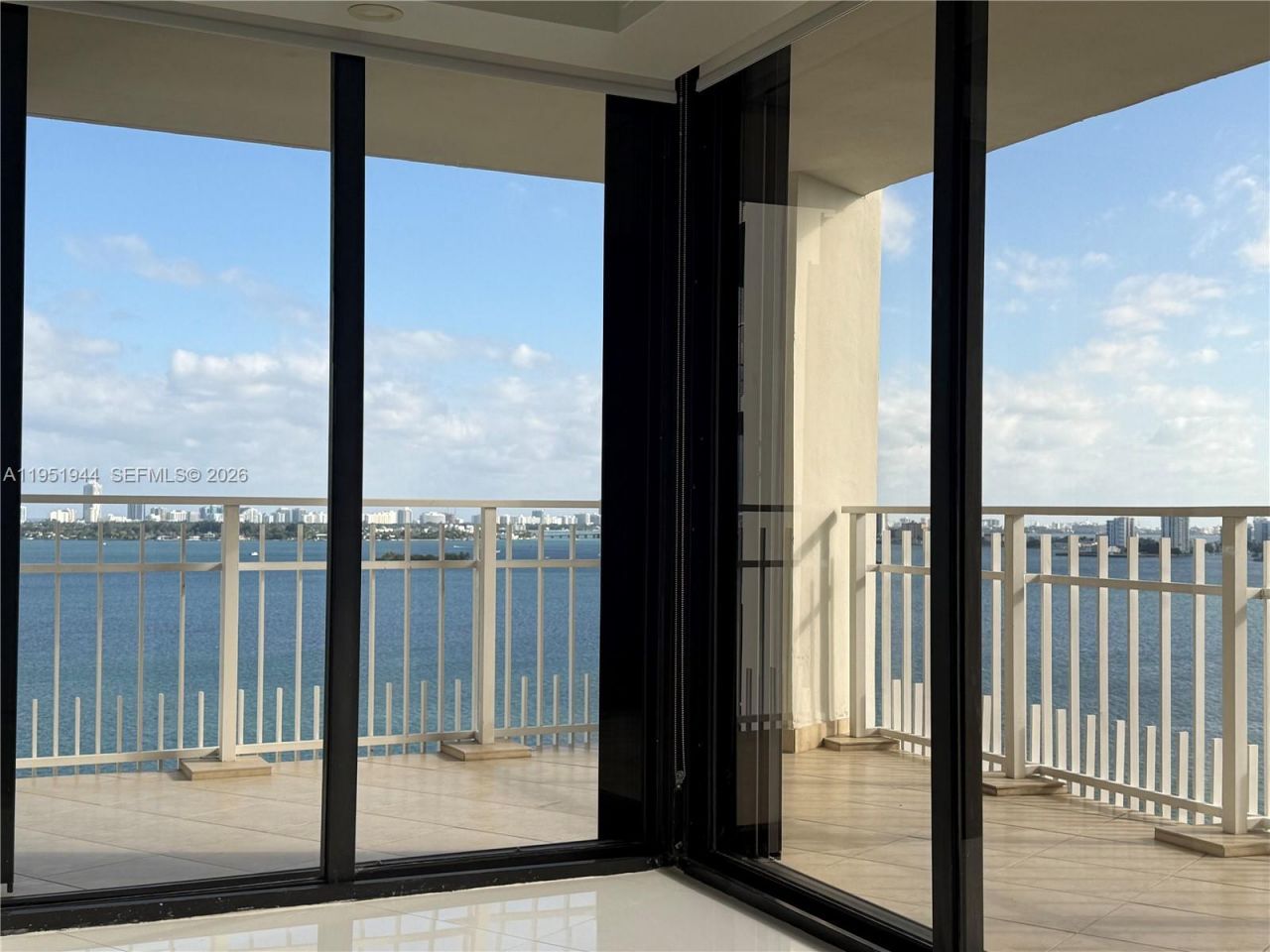 4000 Towerside Ter, Unit 1704, Miami, FL 33138 Photo