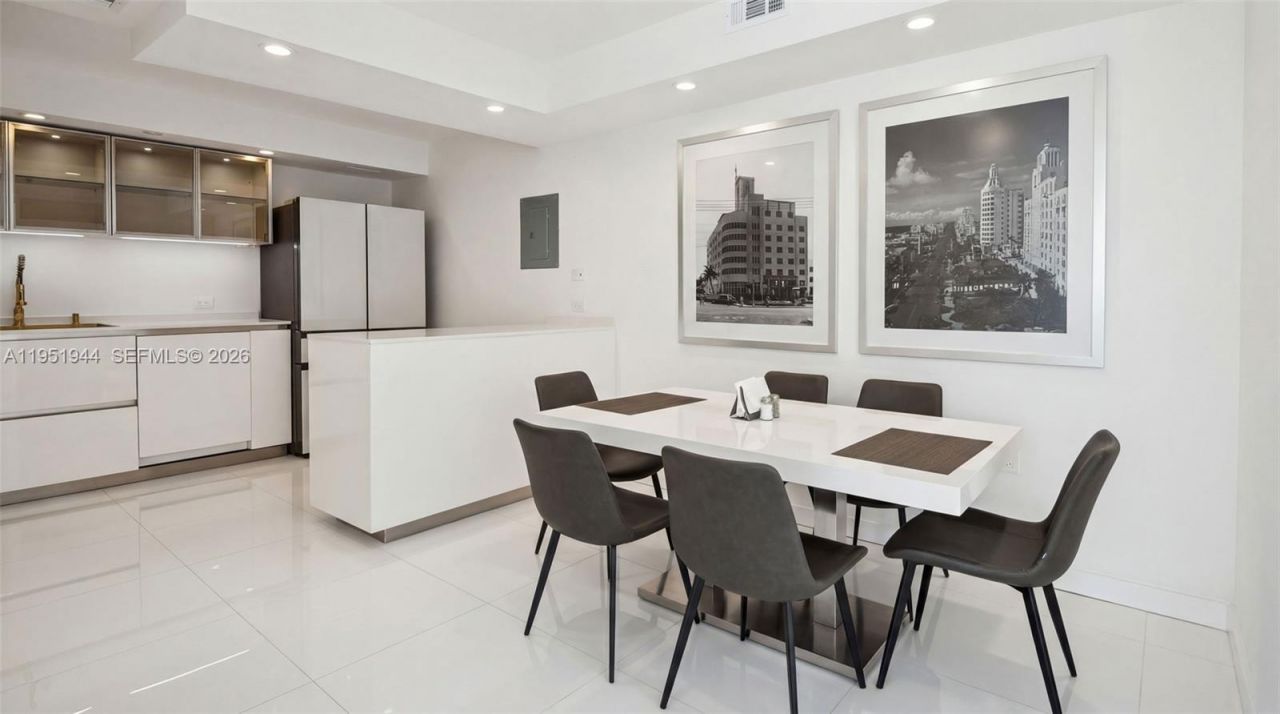 4000 Towerside Ter, Unit 1704, Miami, FL 33138 Photo