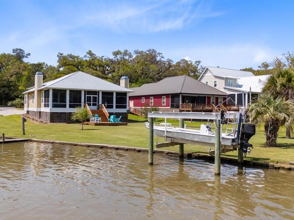7430 Coopers Landing Road, Gulf Shores, AL 36535