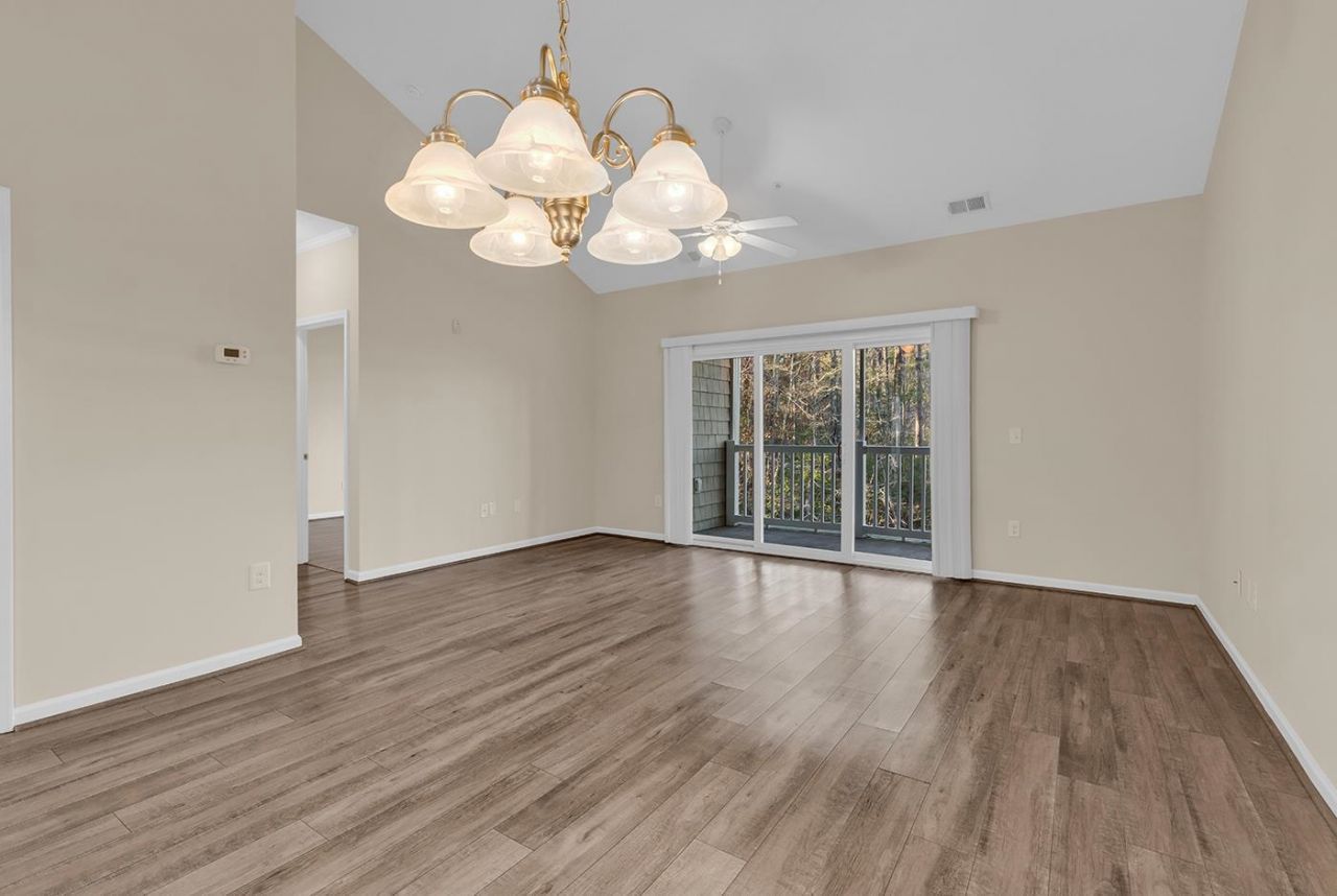 148 Scotch Broom Dr. Photo 7