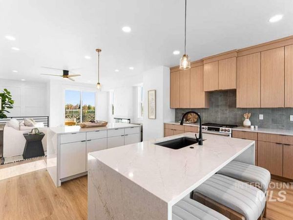 411 E Lombard Ln, Unit The Heybur, Eagle, ID 83616