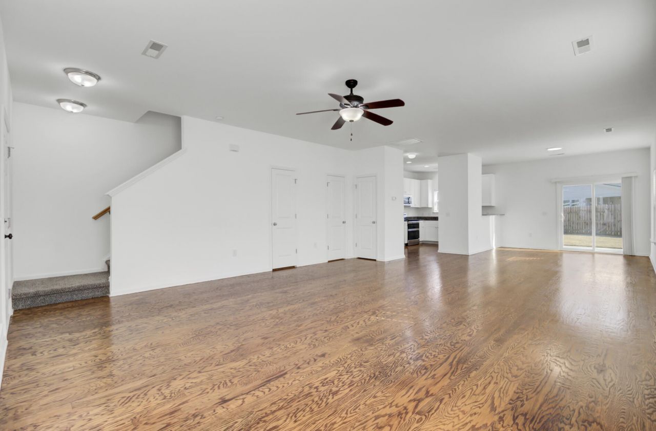 420 Sablewood Drive Photo 10