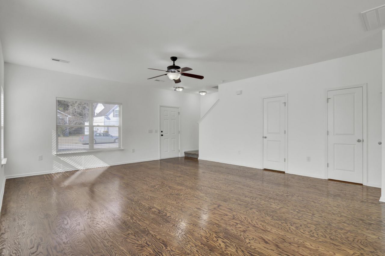 420 Sablewood Drive Photo 15