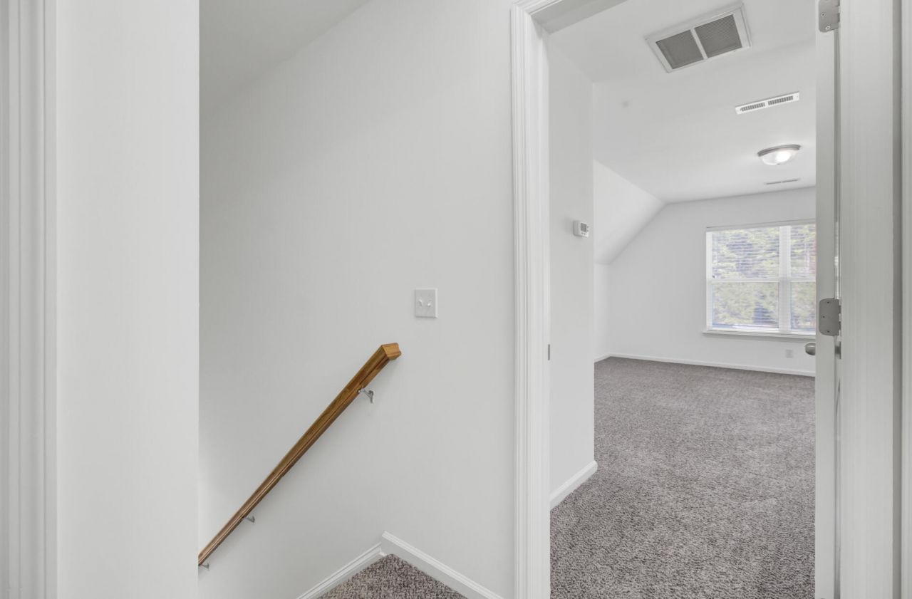 420 Sablewood Drive Photo 25