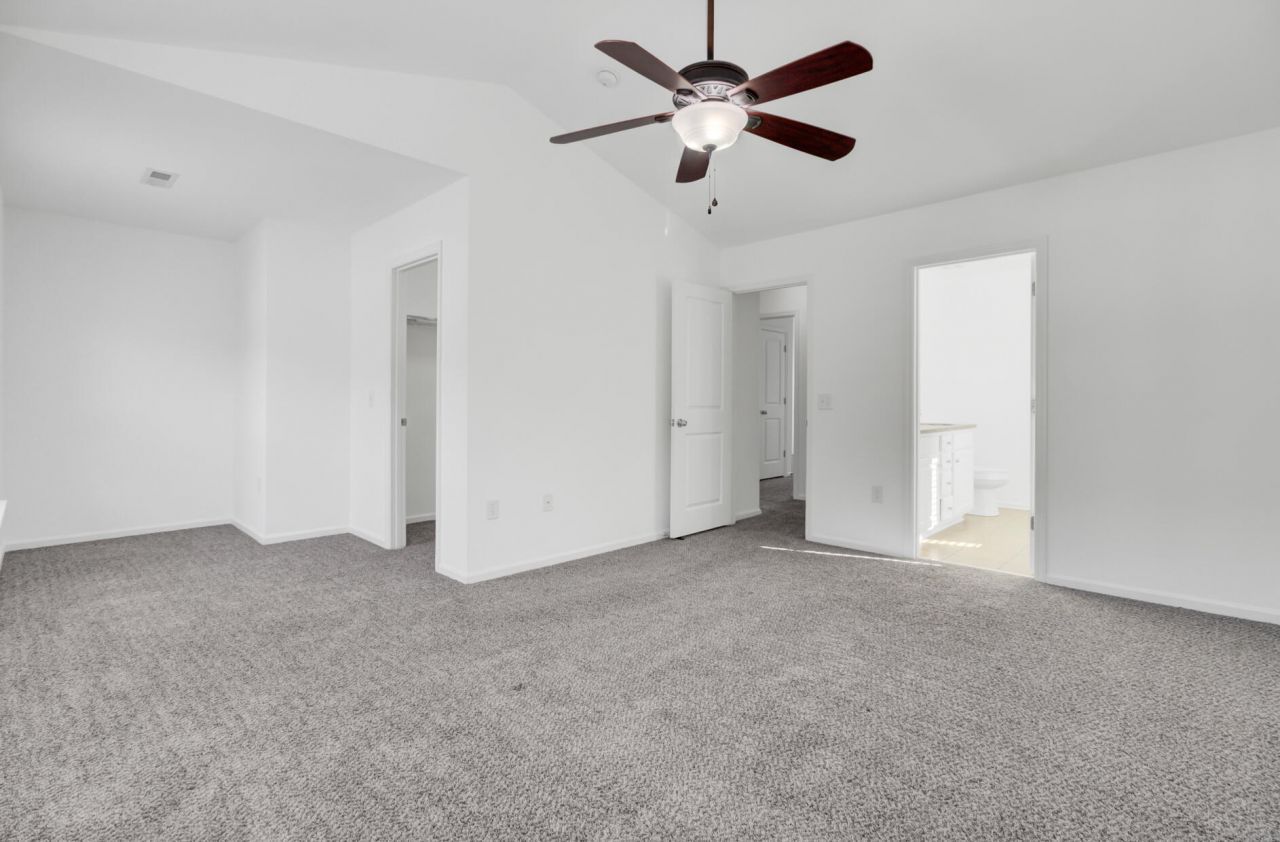 420 Sablewood Drive Photo 33