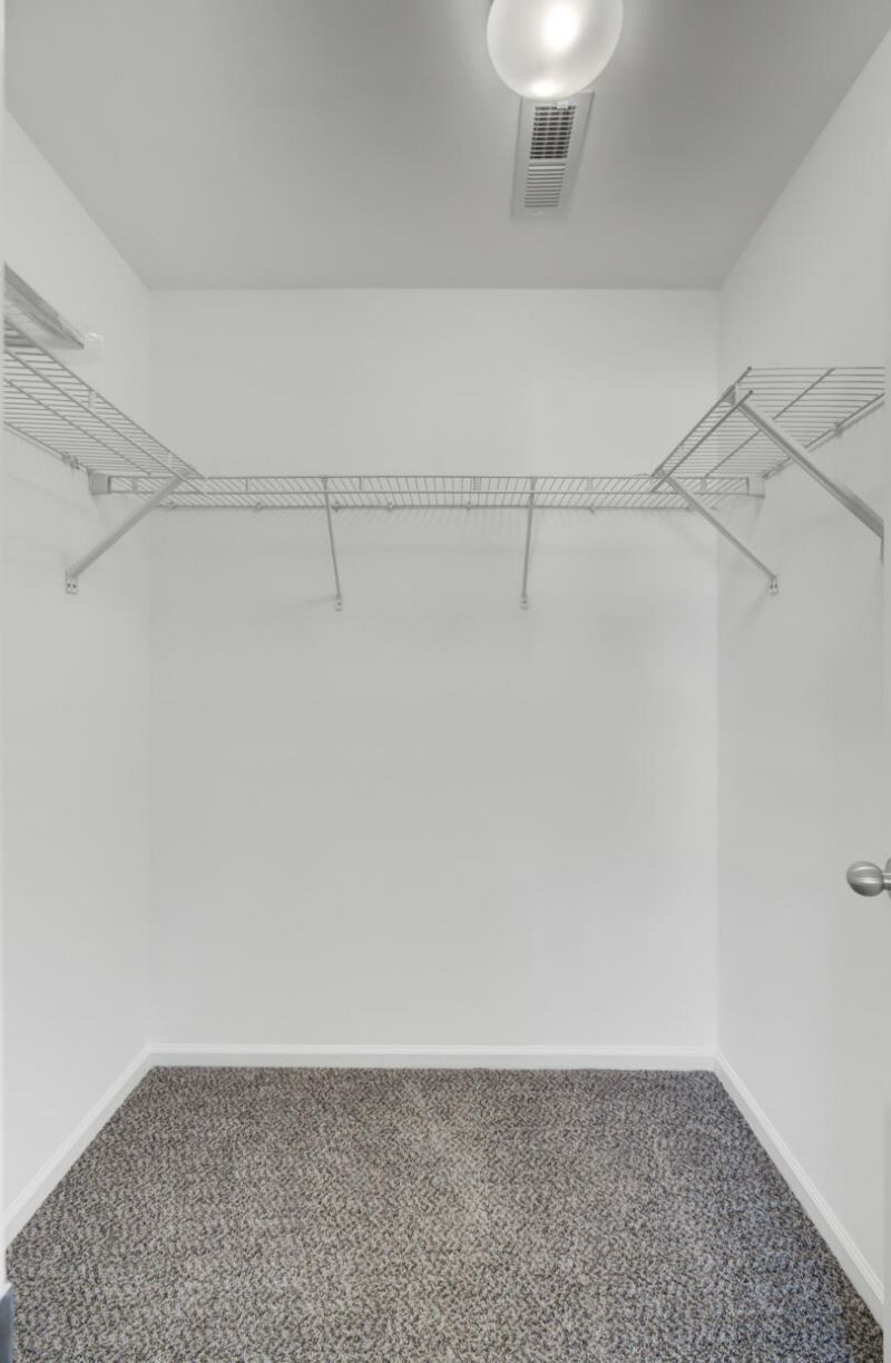 420 Sablewood Drive Photo 35