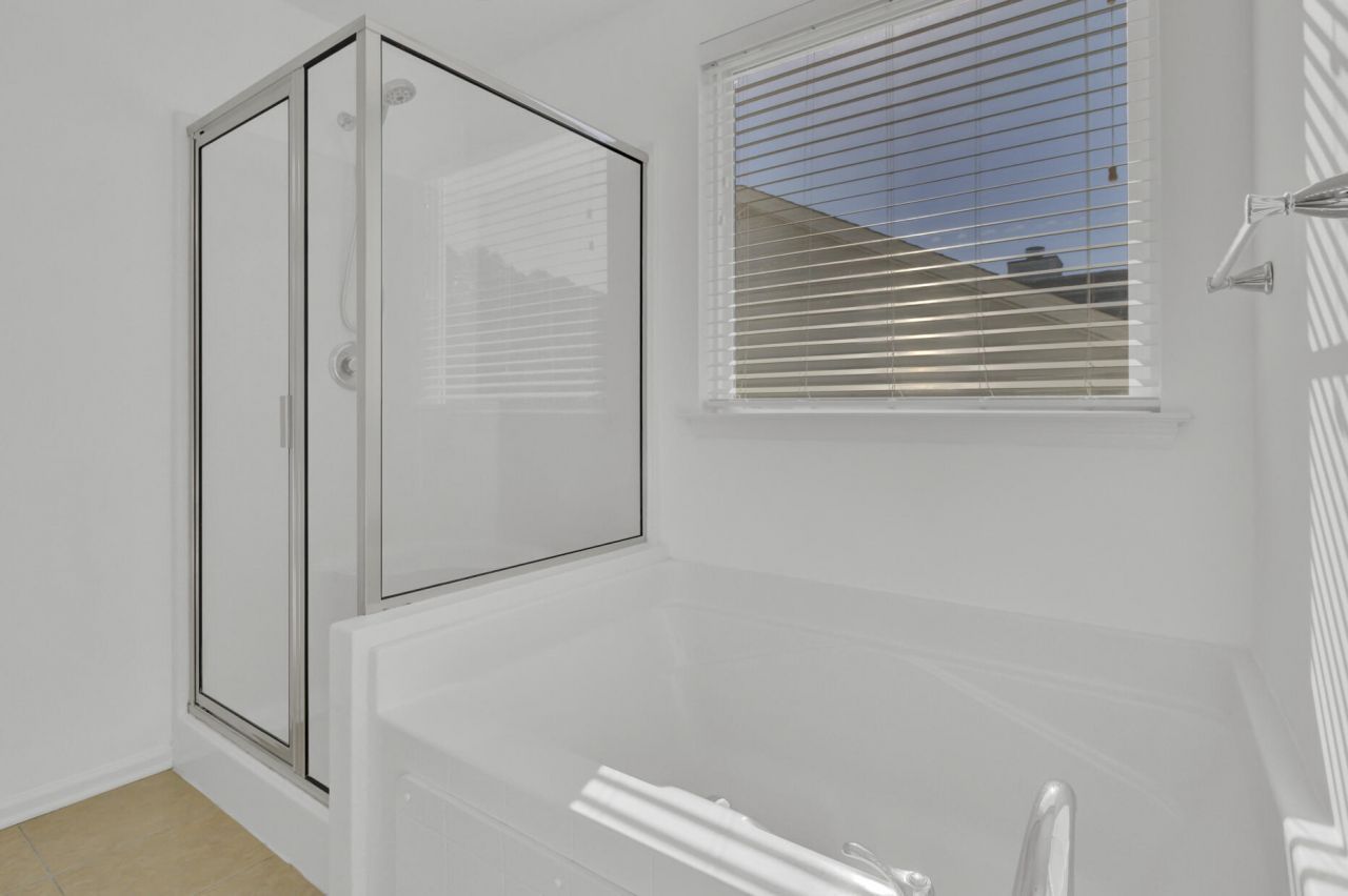 420 Sablewood Drive Photo 39