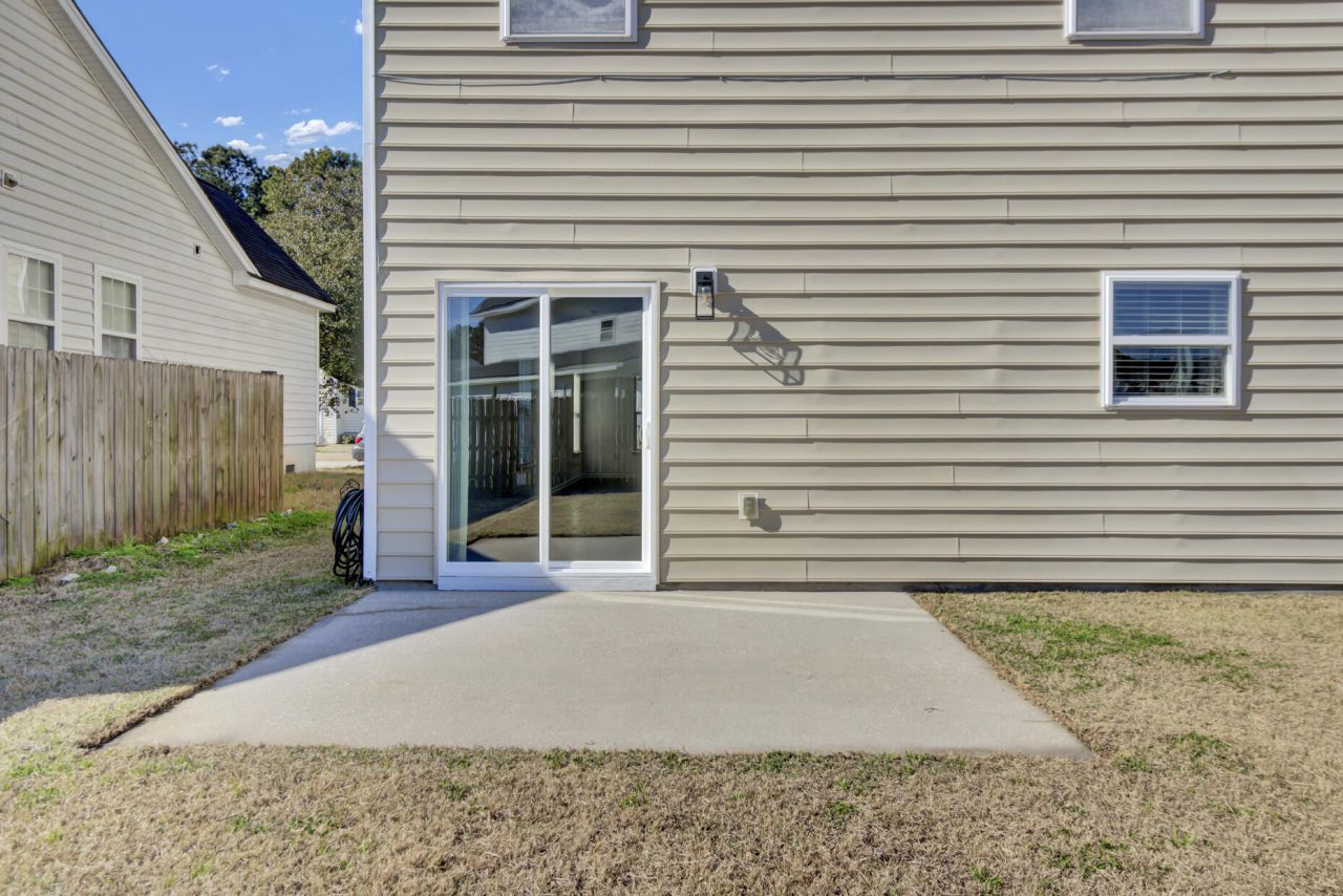 420 Sablewood Drive Photo 43