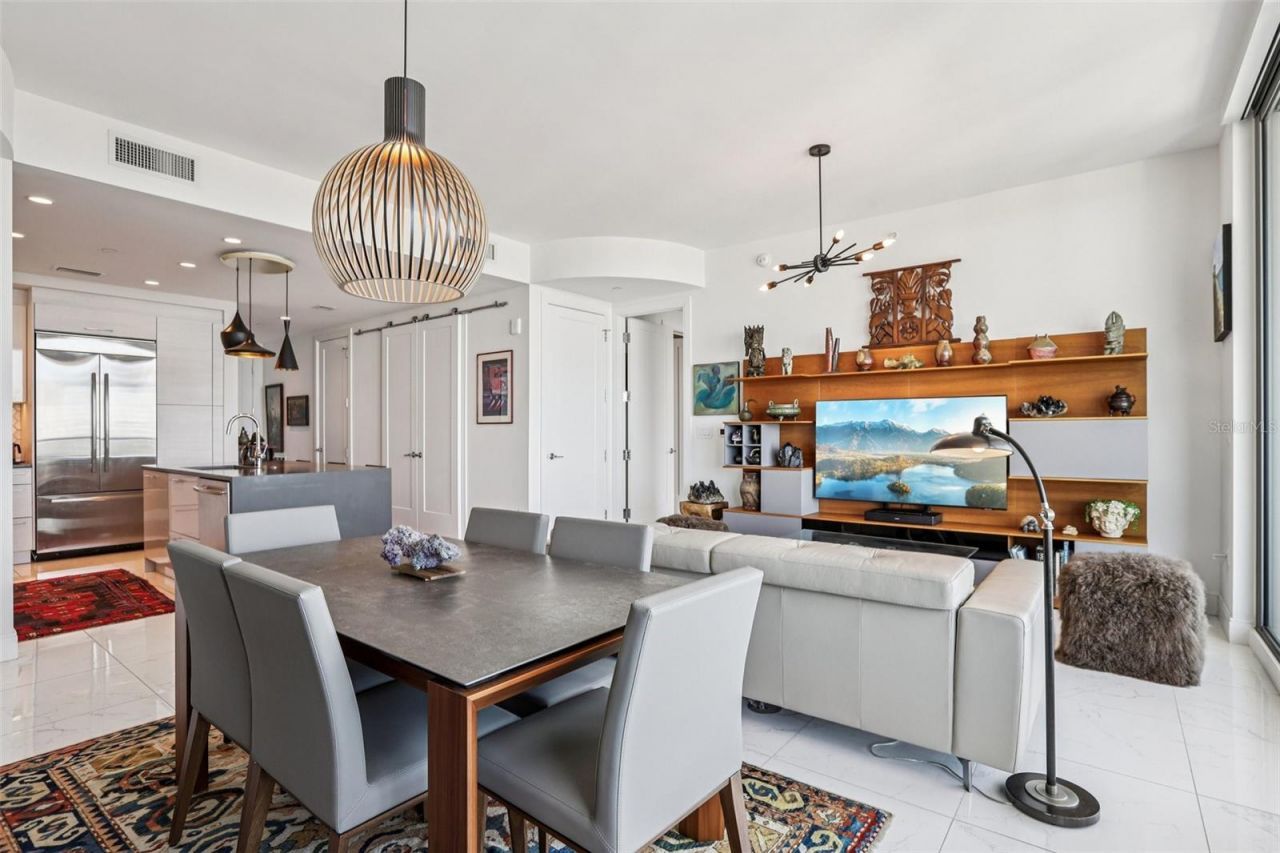 100 1st Avenue N, Unit 3806, Saint Petersburg, FL 33701 Photo