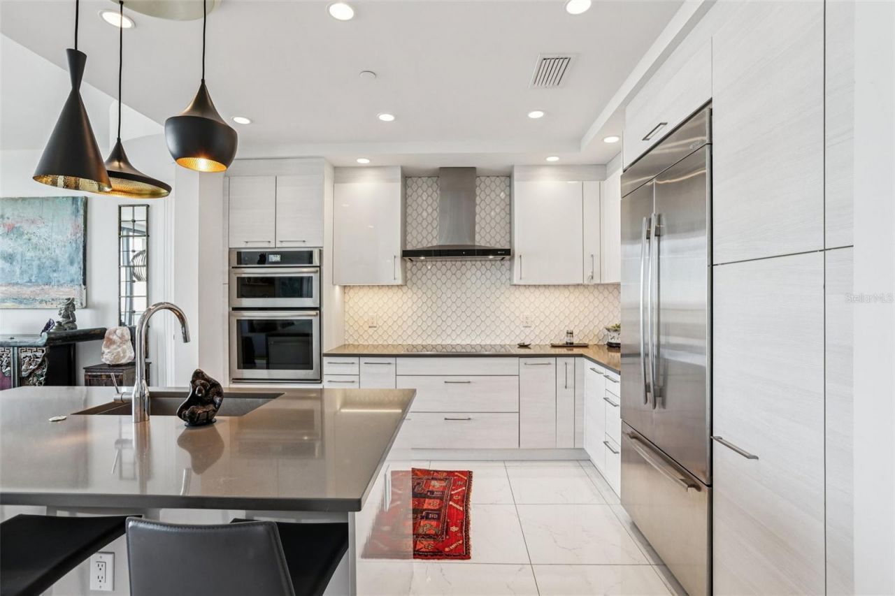 100 1st Avenue N, Unit 3806, Saint Petersburg, FL 33701 Photo