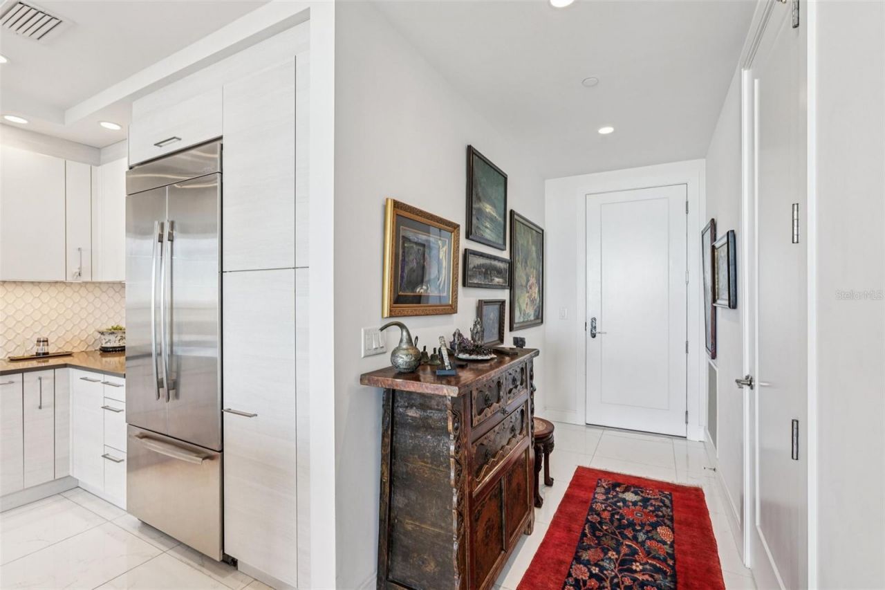 100 1st Avenue N, Unit 3806, Saint Petersburg, FL 33701 Photo