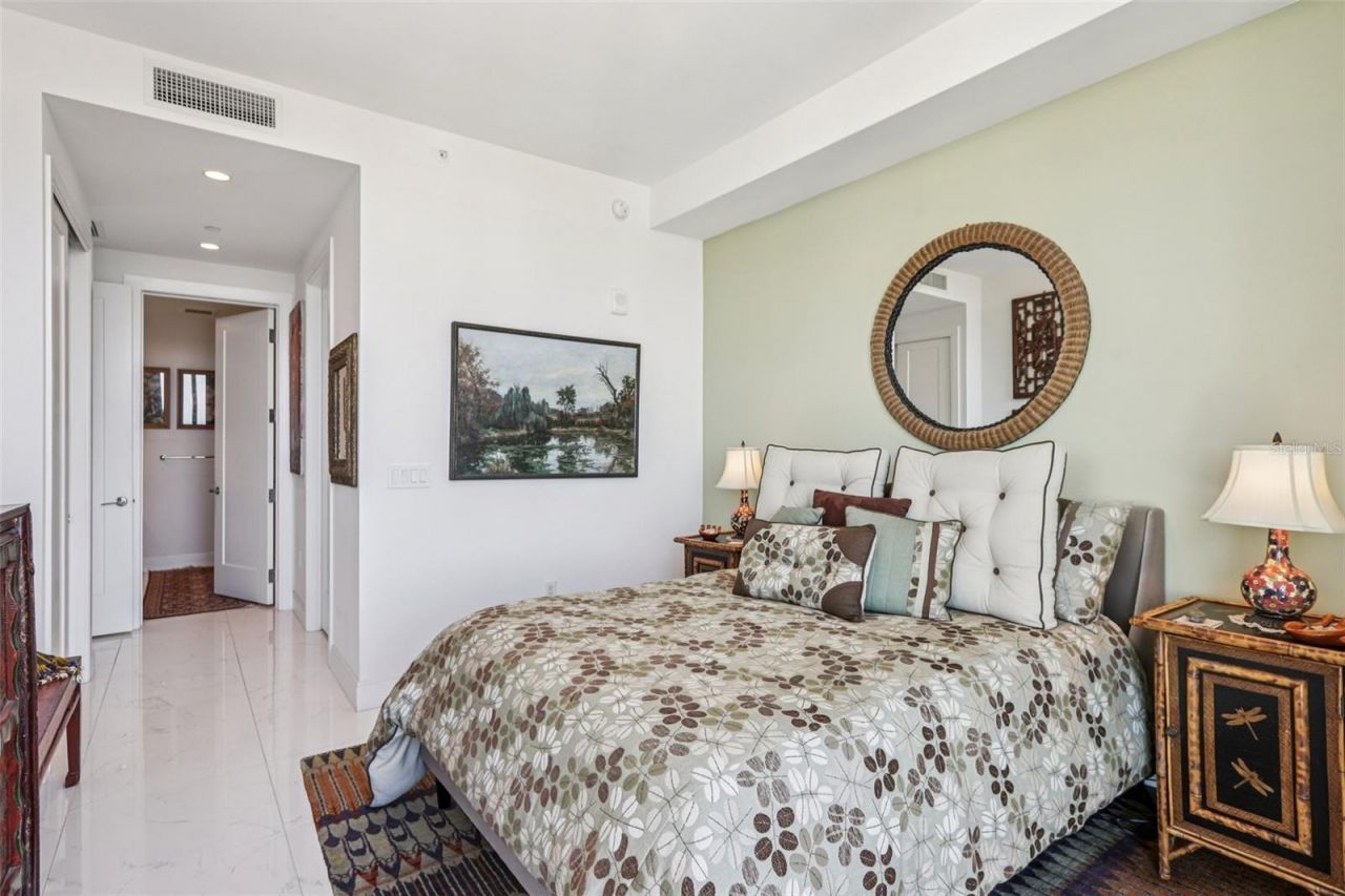 100 1st Avenue N, Unit 3806, Saint Petersburg, FL 33701 Photo