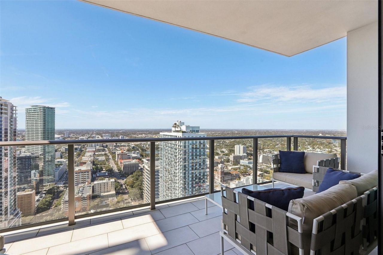 100 1st Avenue N, Unit 3806, Saint Petersburg, FL 33701 Photo