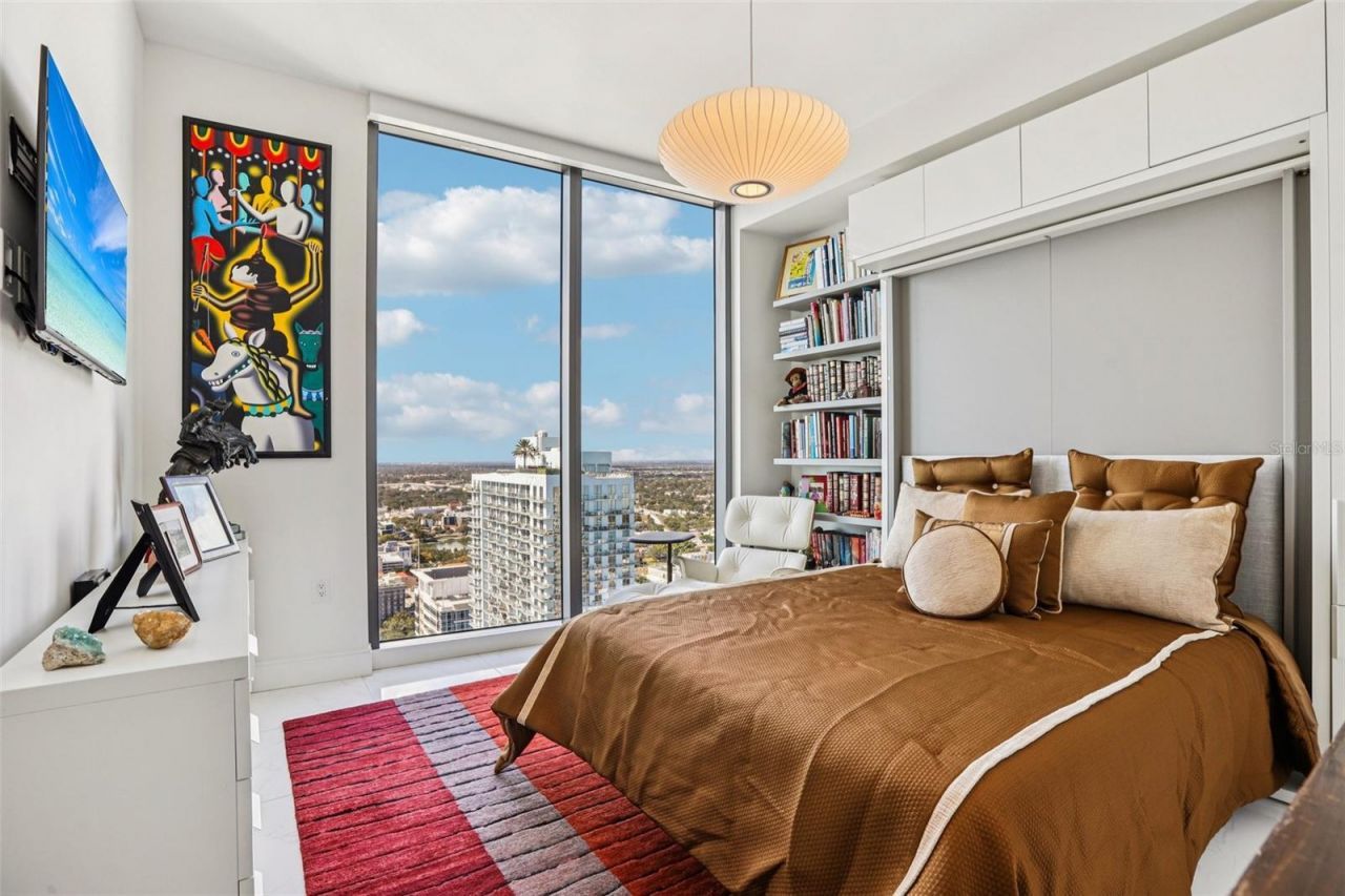 100 1st Avenue N, Unit 3806, Saint Petersburg, FL 33701 Photo