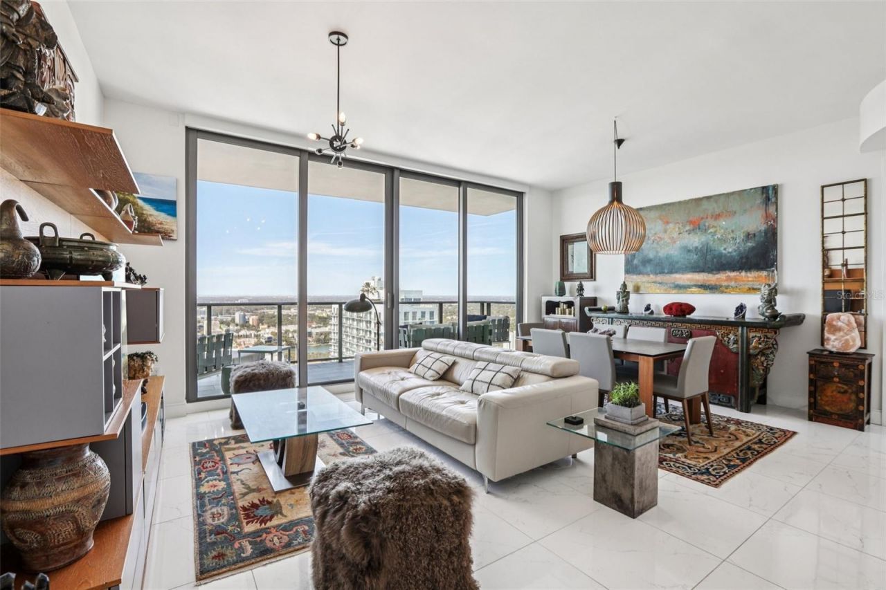 100 1st Avenue N, Unit 3806, Saint Petersburg, FL 33701 Photo