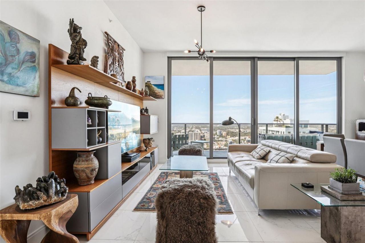 100 1st Avenue N, Unit 3806, Saint Petersburg, FL 33701 Photo