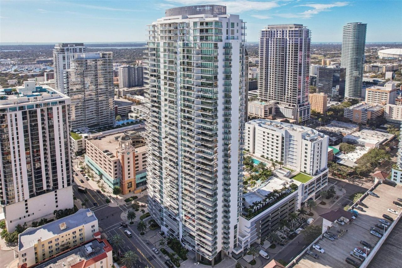 100 1st Avenue N, Unit 3806, Saint Petersburg, FL 33701 Photo