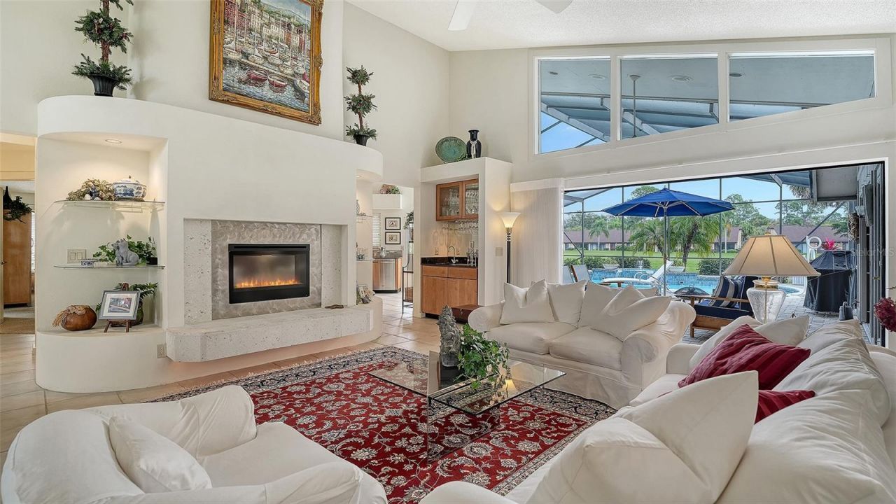 8142 Misty Oaks Boulevard, Sarasota, FL 34243 Photo