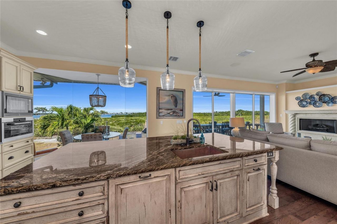 12413 Baypointe Terrace, Cortez, FL 34215 Photo