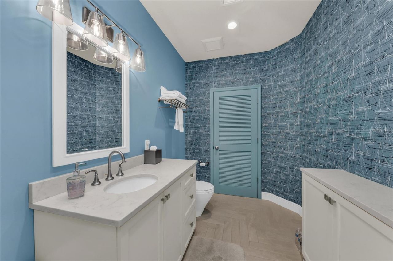 12413 Baypointe Terrace, Cortez, FL 34215 Photo