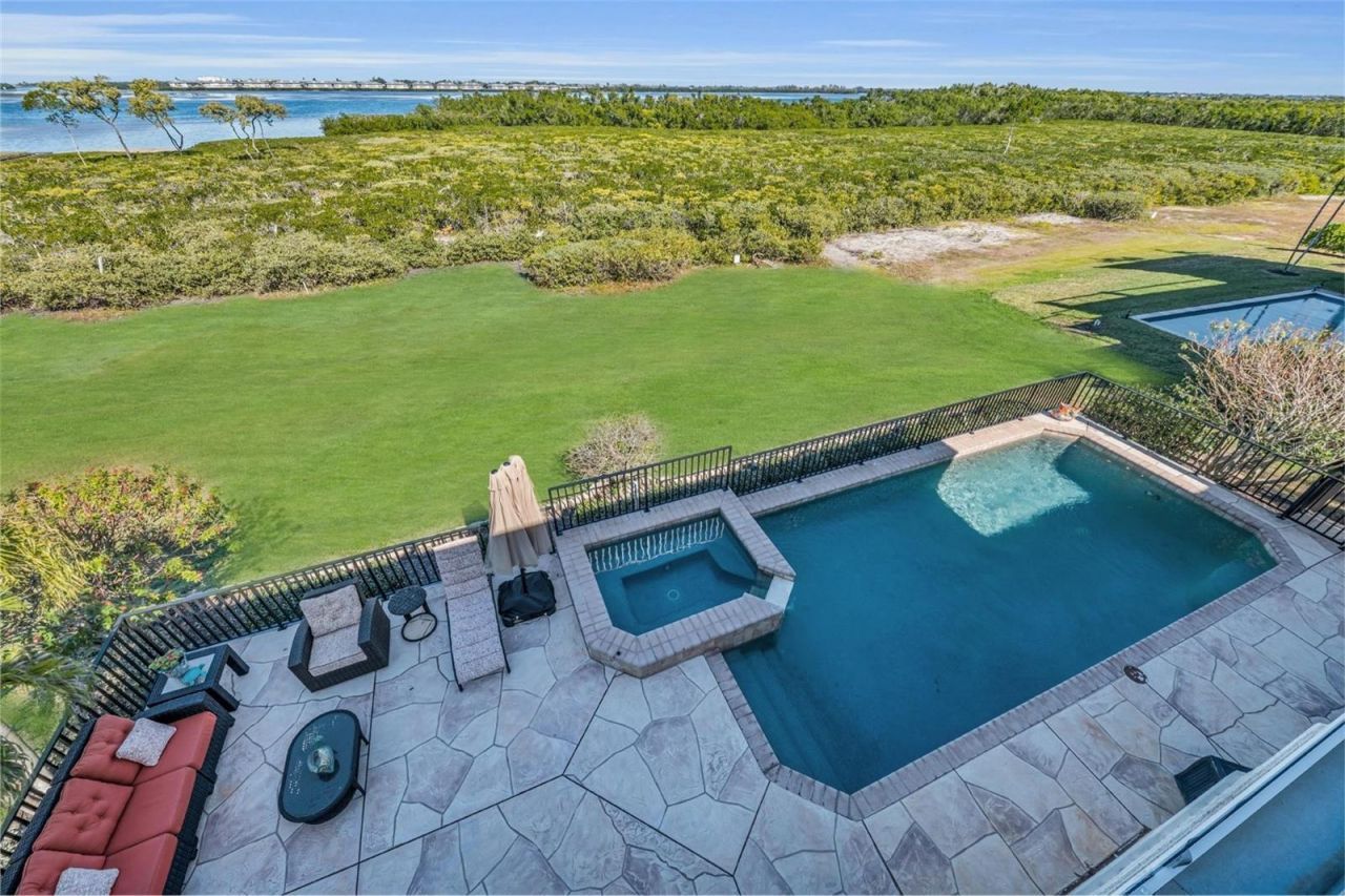 12413 Baypointe Terrace, Cortez, FL 34215 Photo