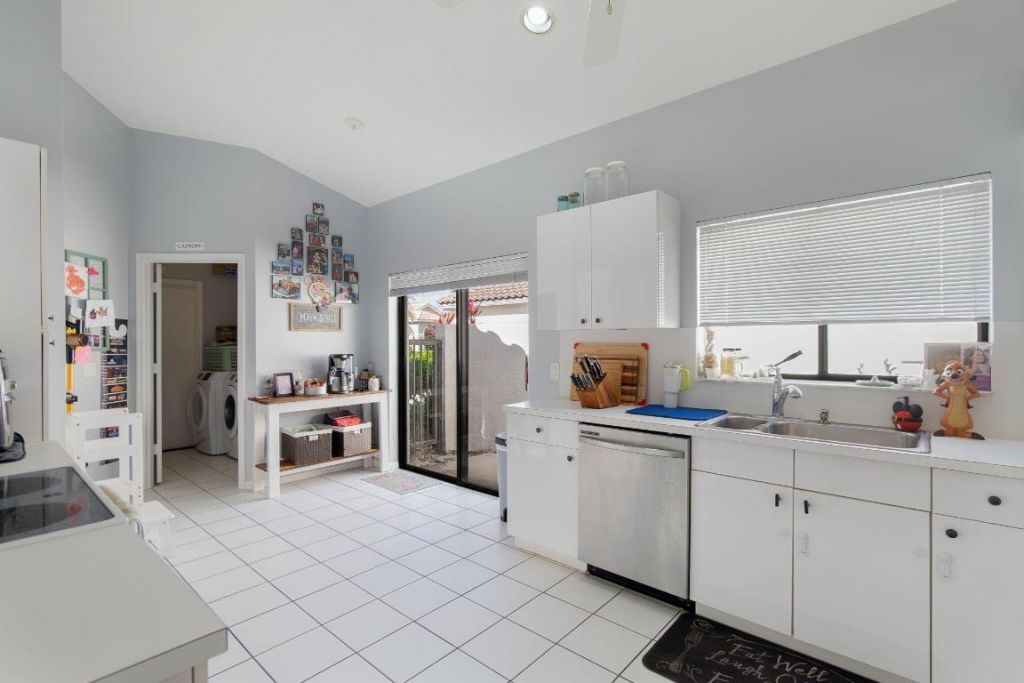 10122 Lexington Circle N, Boynton Beach, FL 33436 Photo