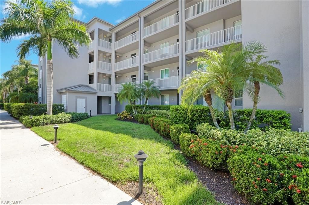 16625 Lake Circle Dr, Unit 518, Fort Myers, FL 33908 Photo