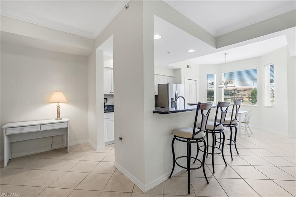 16625 Lake Circle Dr, Unit 518, Fort Myers, FL 33908 Photo