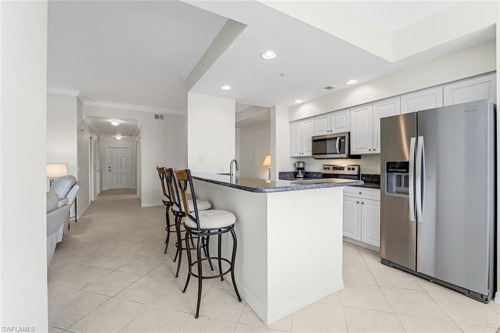 16625 Lake Circle Dr, Unit 518, Fort Myers, FL 33908 Photo