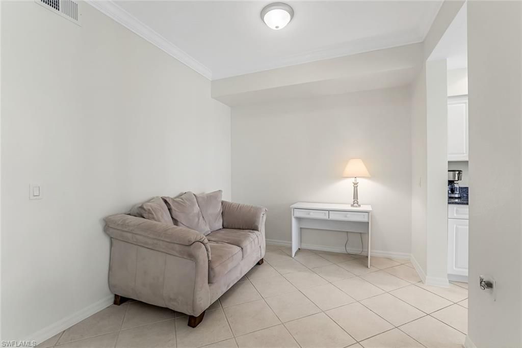 16625 Lake Circle Dr, Unit 518, Fort Myers, FL 33908 Photo