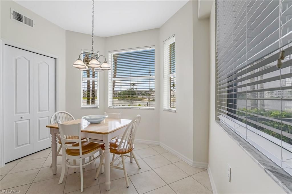 16625 Lake Circle Dr, Unit 518, Fort Myers, FL 33908 Photo