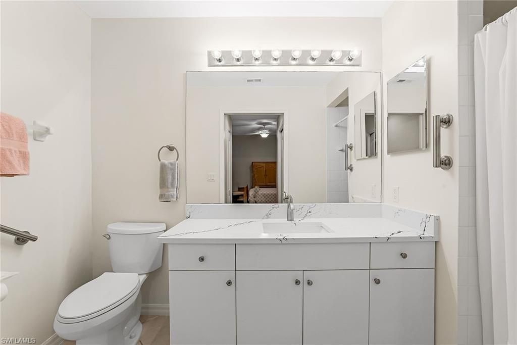 16625 Lake Circle Dr, Unit 518, Fort Myers, FL 33908 Photo