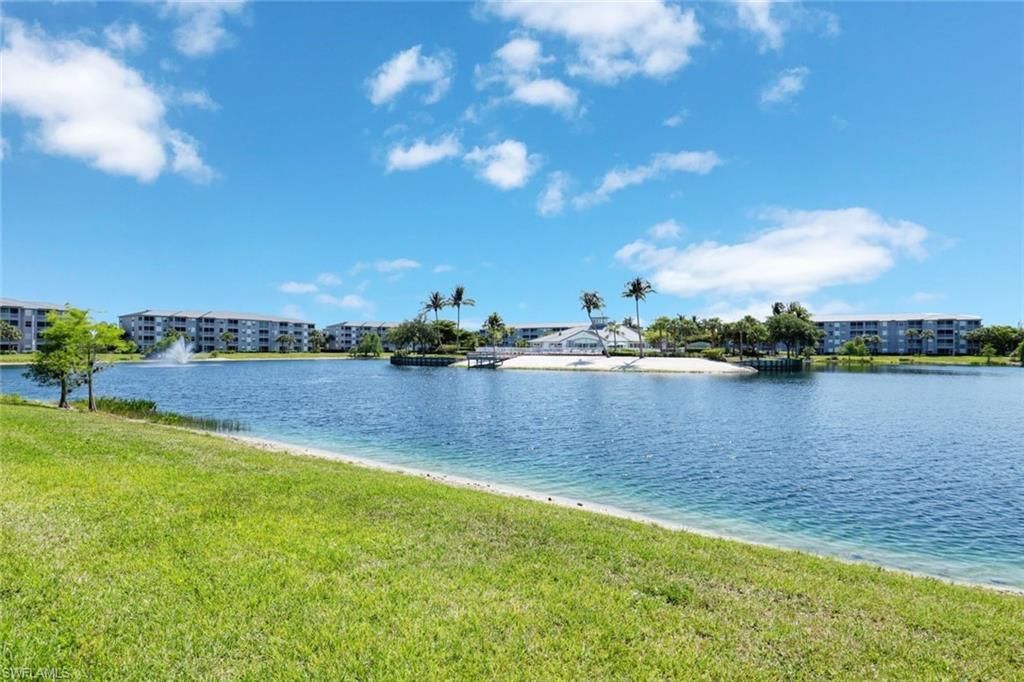 16625 Lake Circle Dr, Unit 518, Fort Myers, FL 33908 Photo