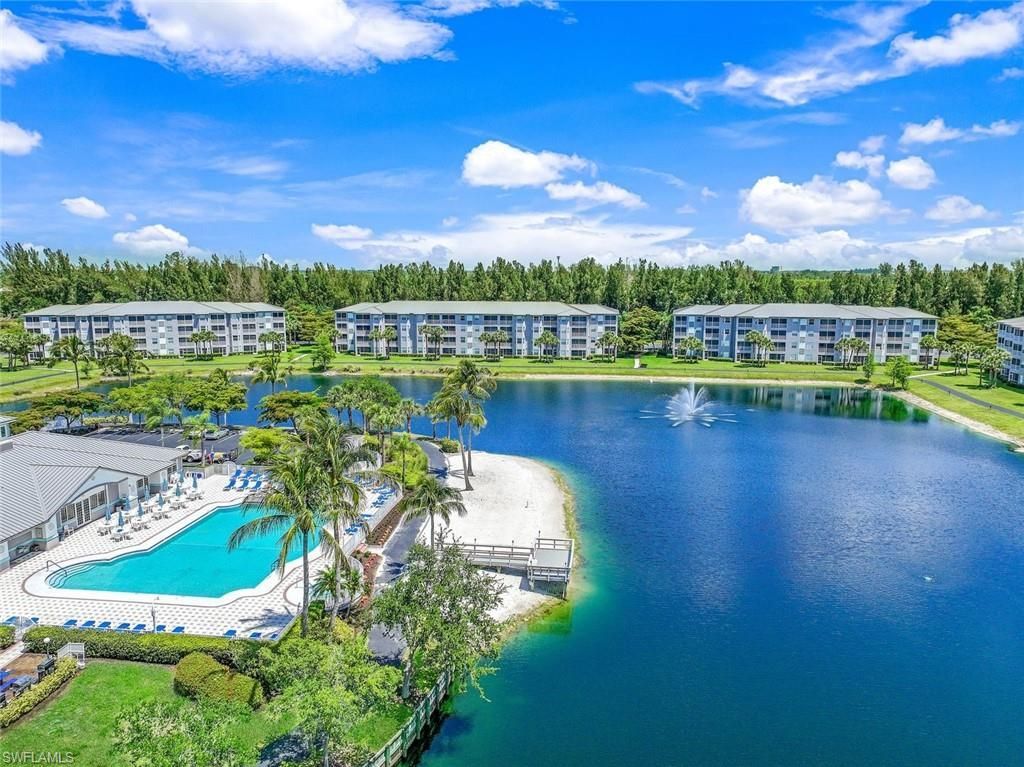 16625 Lake Circle Dr, Unit 518, Fort Myers, FL 33908 Photo