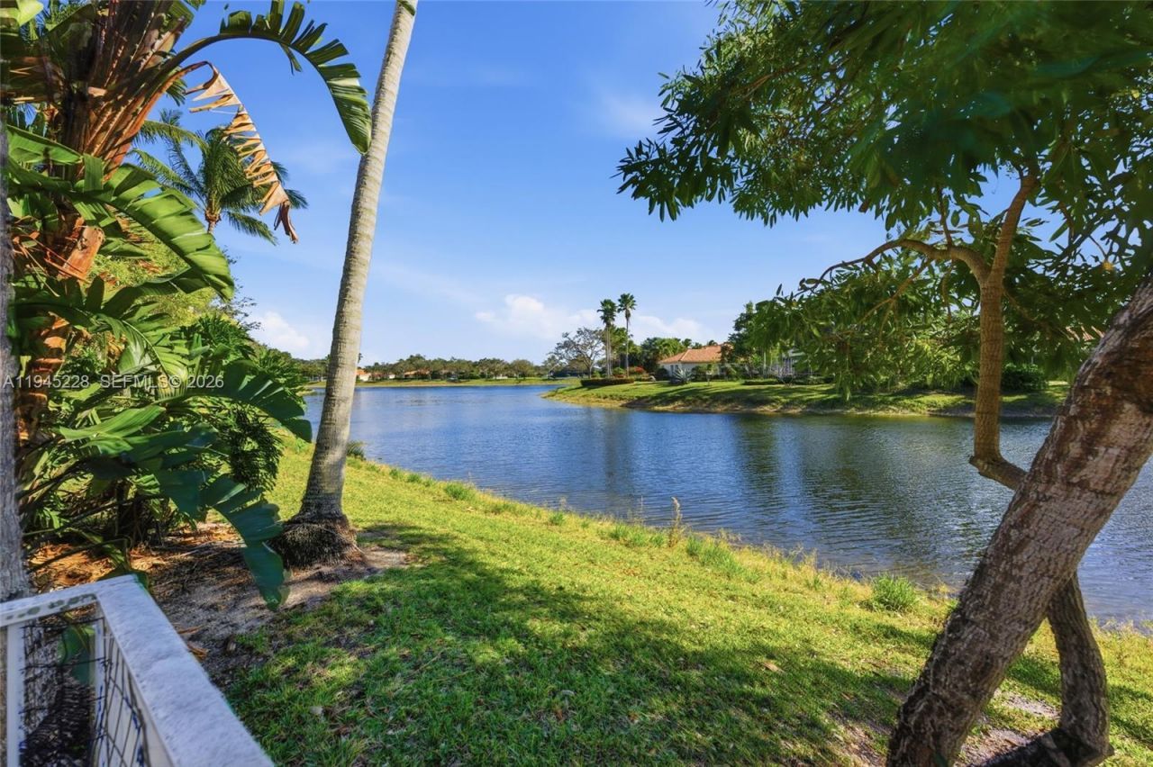 7646 Red River Rd, West Palm Beach, FL 33411 Photo