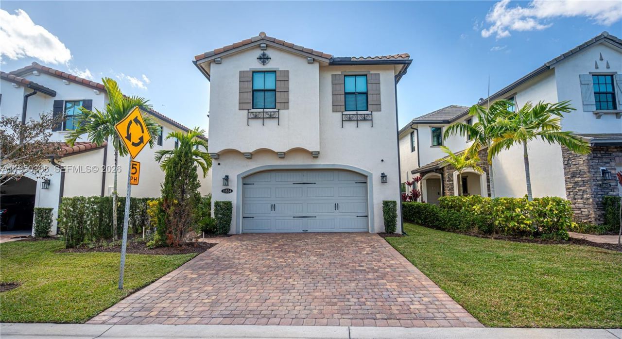 11824 SW 13th Ct, Pembroke Pines, FL 33025 Photo