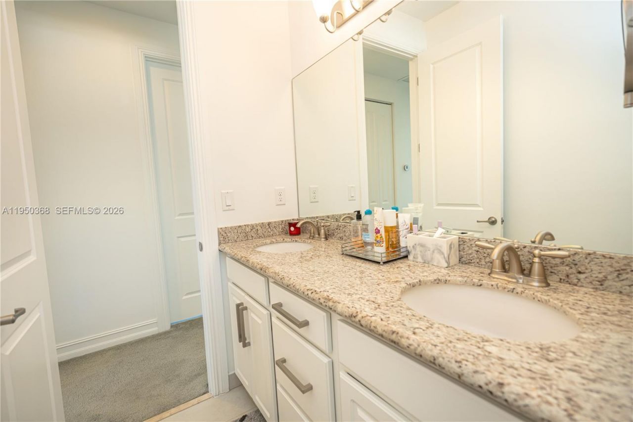 11824 SW 13th Ct, Pembroke Pines, FL 33025 Photo