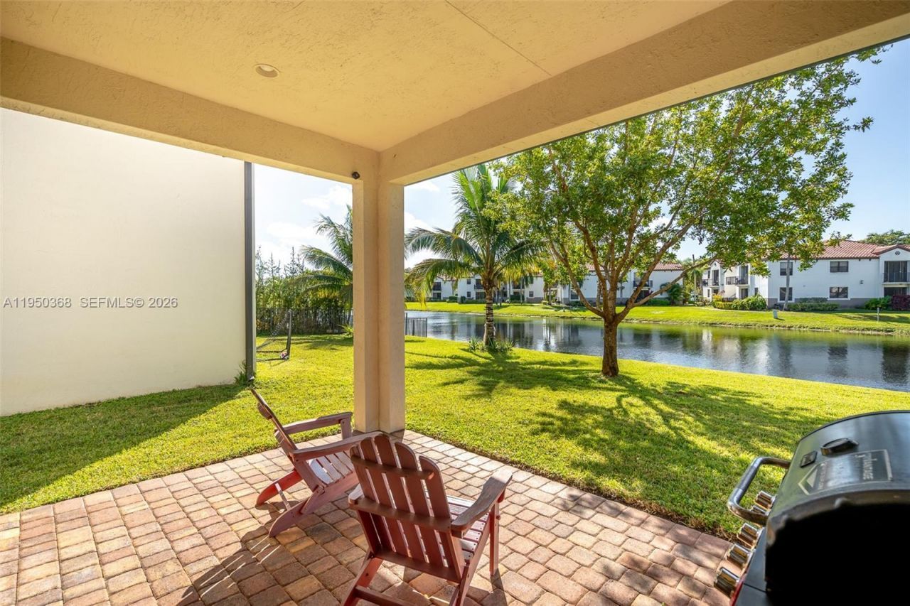 11824 SW 13th Ct, Pembroke Pines, FL 33025 Photo